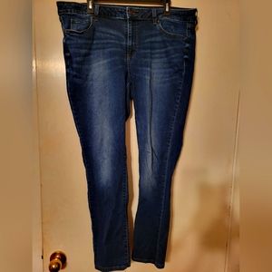 Plus sized women Sonoma jeans